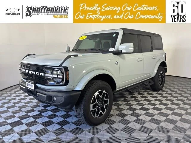2023 Ford Bronco Base