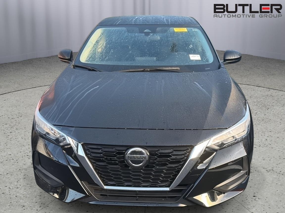 Used 2023 Super Black Nissan S image 4