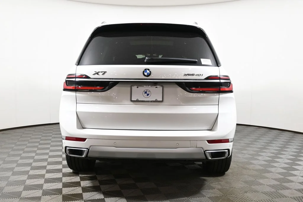 New 2027 White BMW xDrive40i image 6