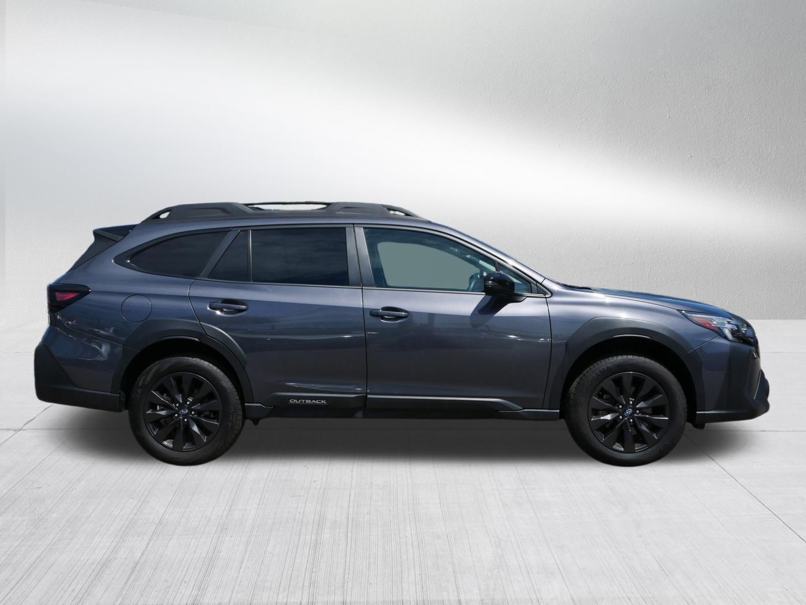 Used 2025 Magnetite Gray Metallic Subaru Onyx Edition image 8