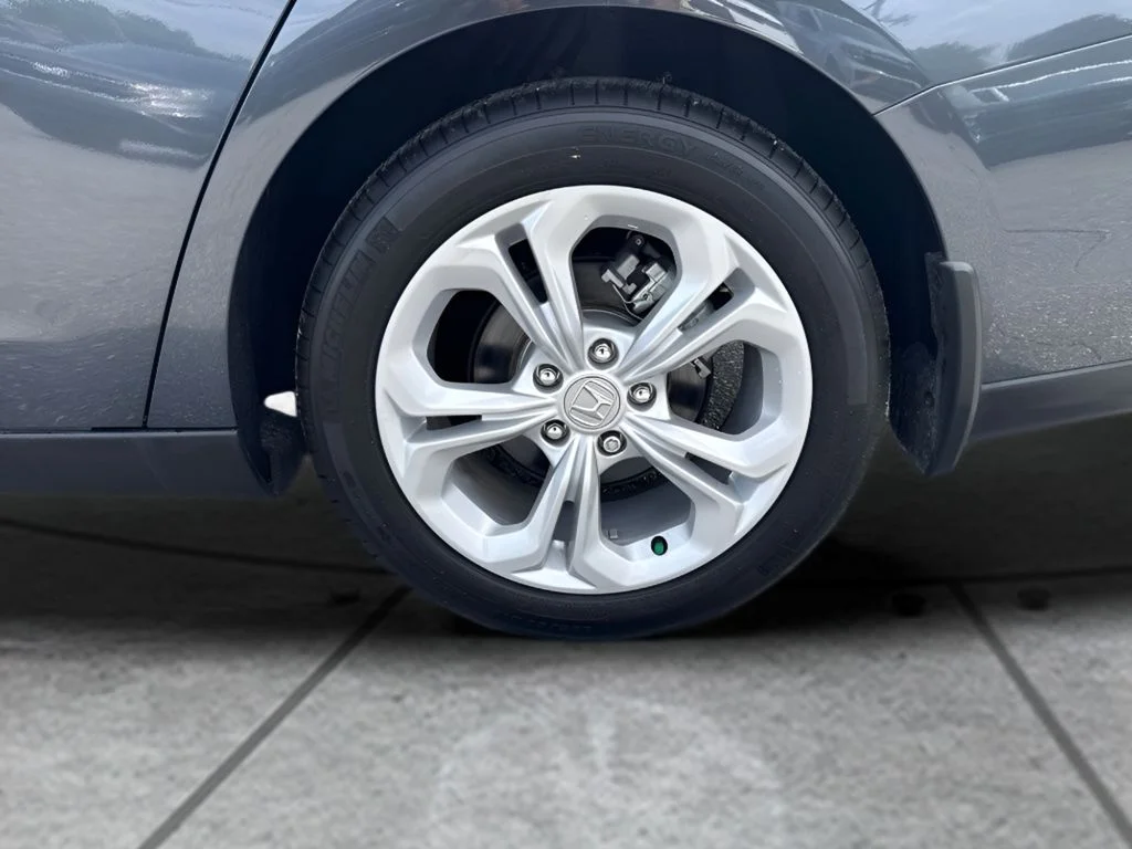 Used 2025 Black Honda LX image 18