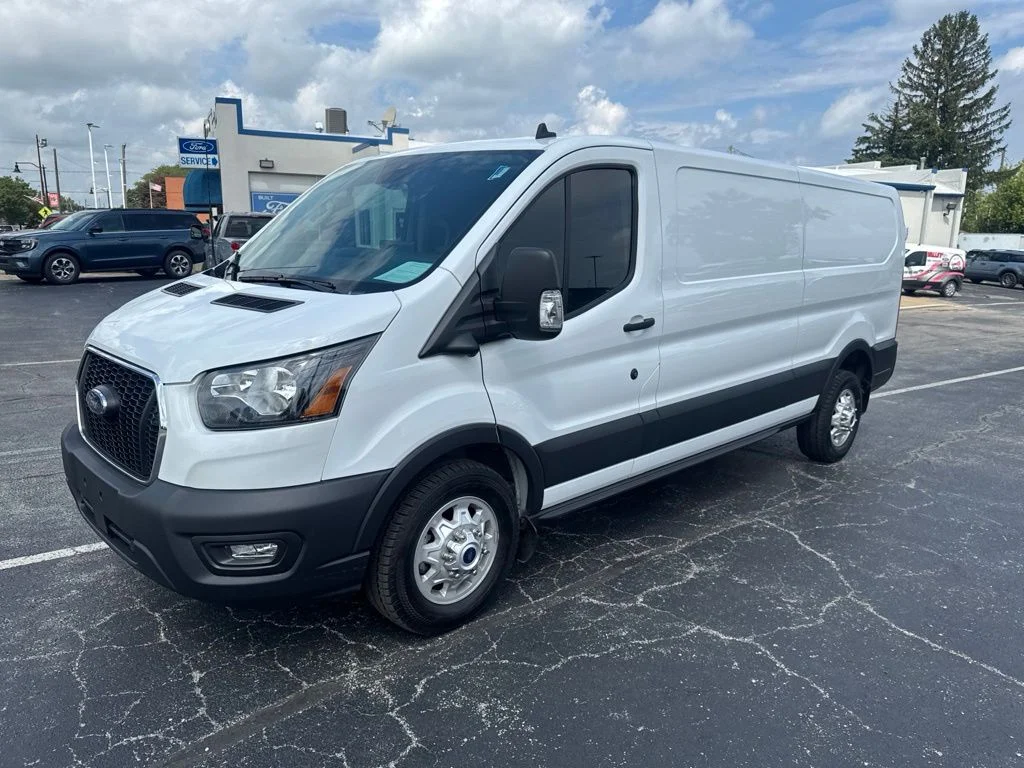 Used 2025 White Ford Base image 8