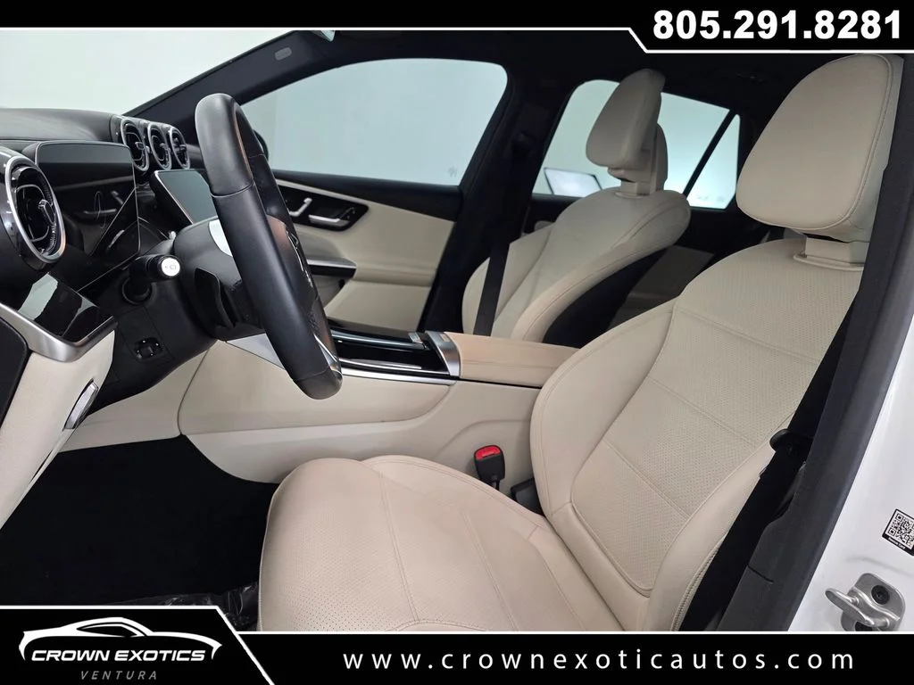 Used 2023  Mercedes-Benz GLC 300 image 20