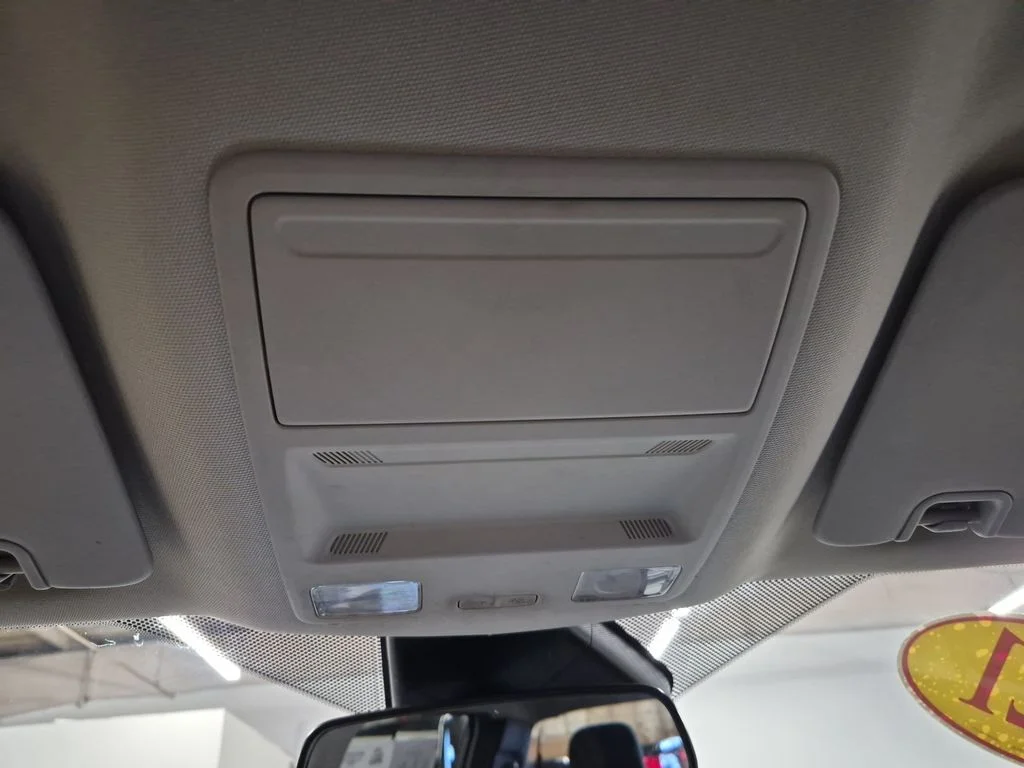 Used 2021 Oxford White Ford XLT image 36
