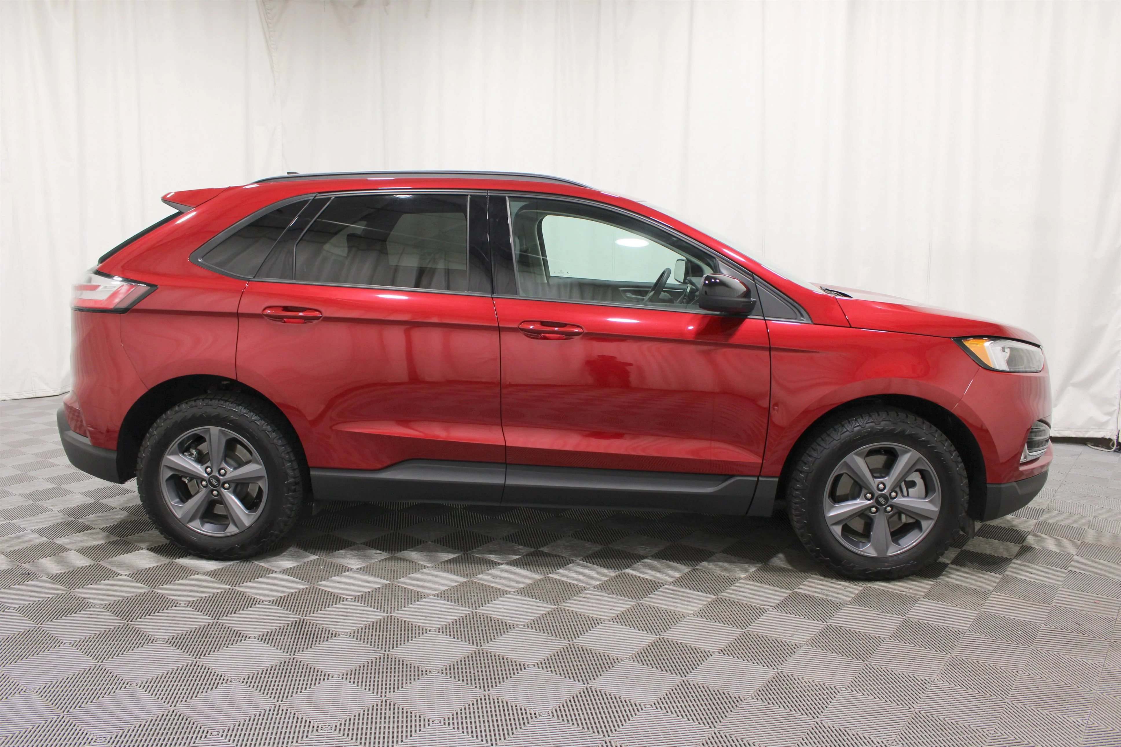 2024 Ford Edge SEL - Photo 30