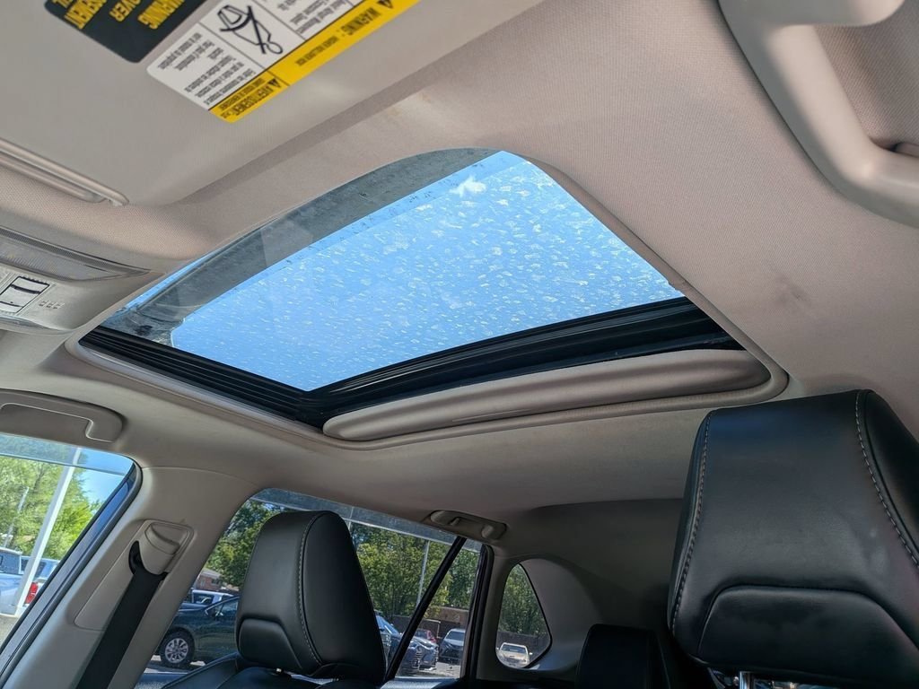 Used 2020 Blue Toyota XLE Premium image 7