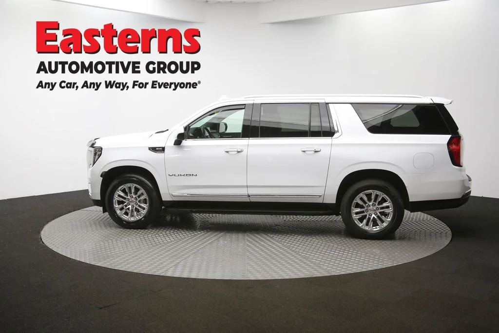 Used 2023 White GMC SLT image 65