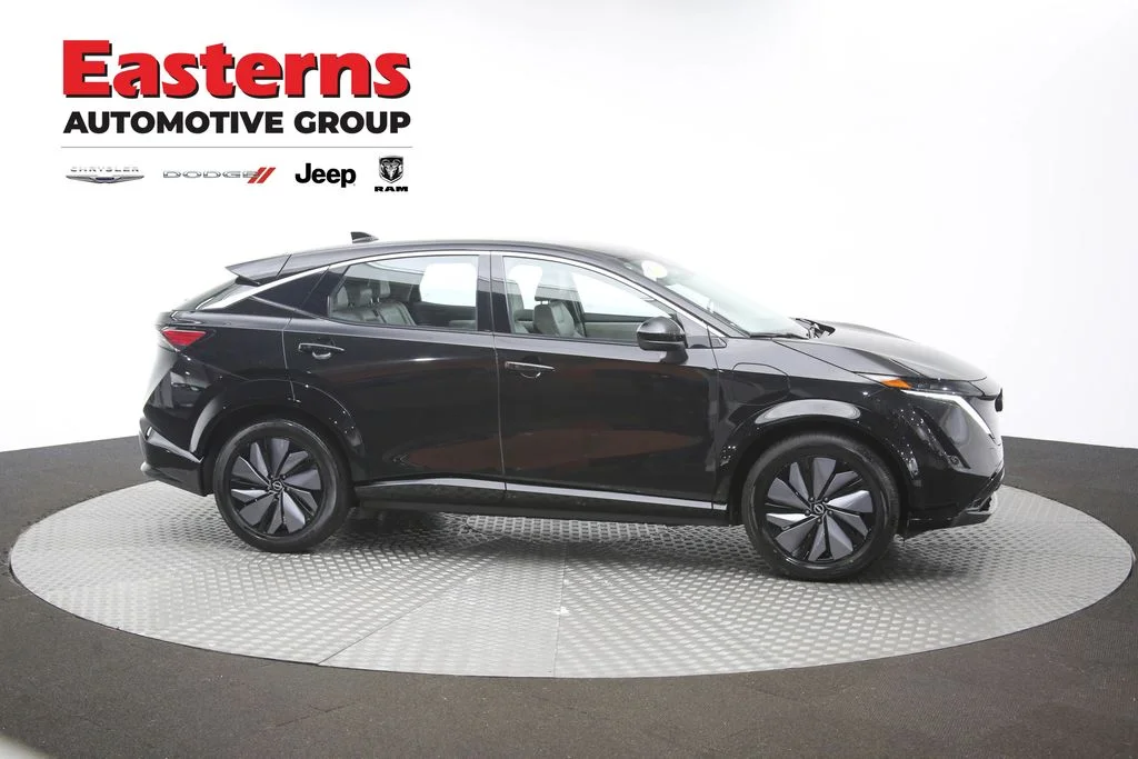 Used 2023 Black Nissan ENGAGE image 47