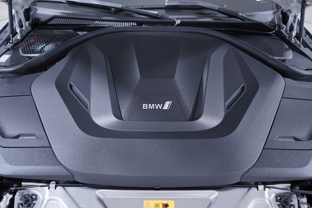 New 2026 Alpine White BMW eDrive40 image 19