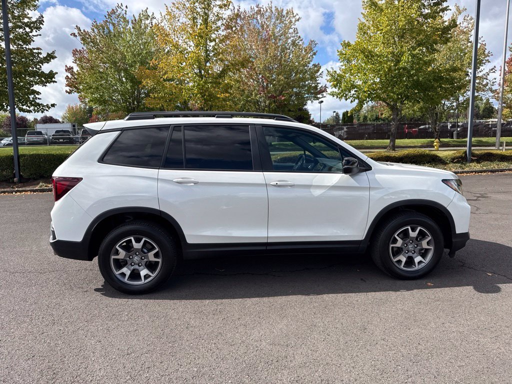 Used 2023 Platinum White Pearl Honda TrailSport image 8