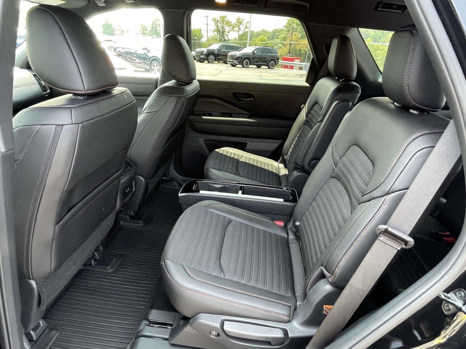 Certified Used 2025 Super Black Nissan Rock Creek image 19