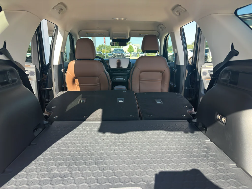 New 2026 Shadow Black Ford Outer Banks® image 34