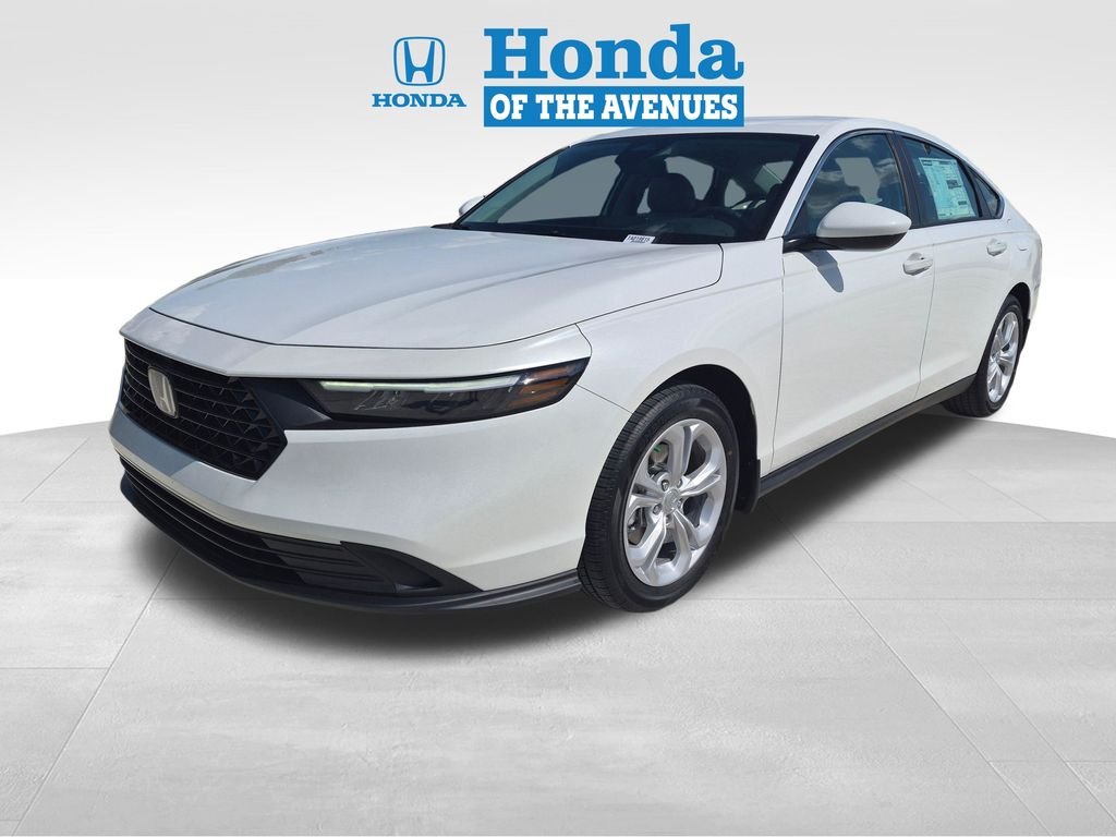New 2026 Platinum White Pearl Honda LX image 3