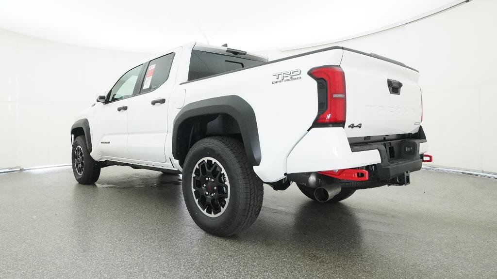 Used 2025 White Toyota  image 14