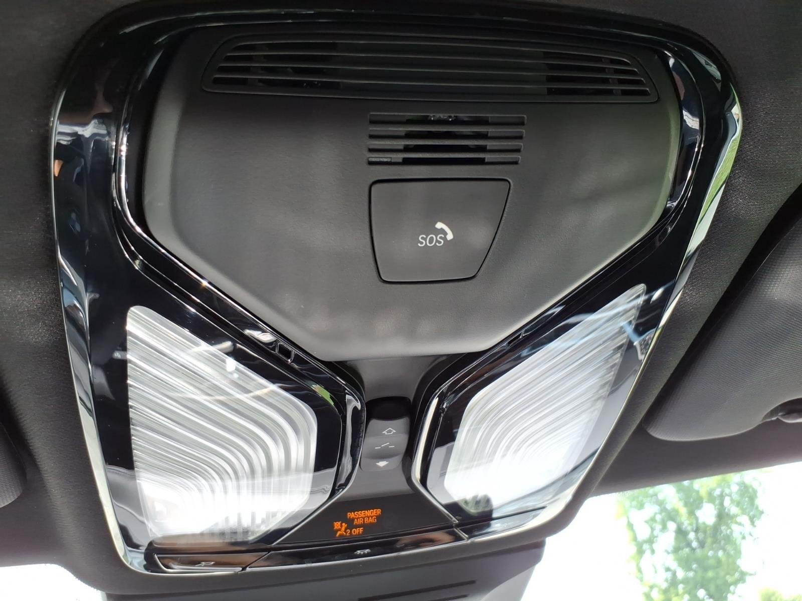 Used 2026  BMW sDrive40i image 23