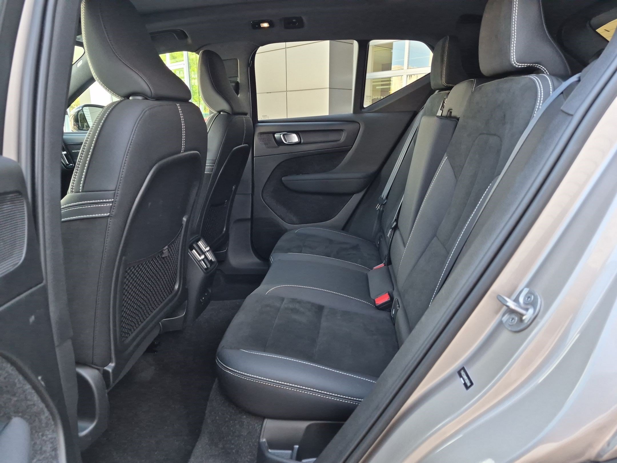 Certified Used 2023 Bright Dusk Volvo Ultimate image 26