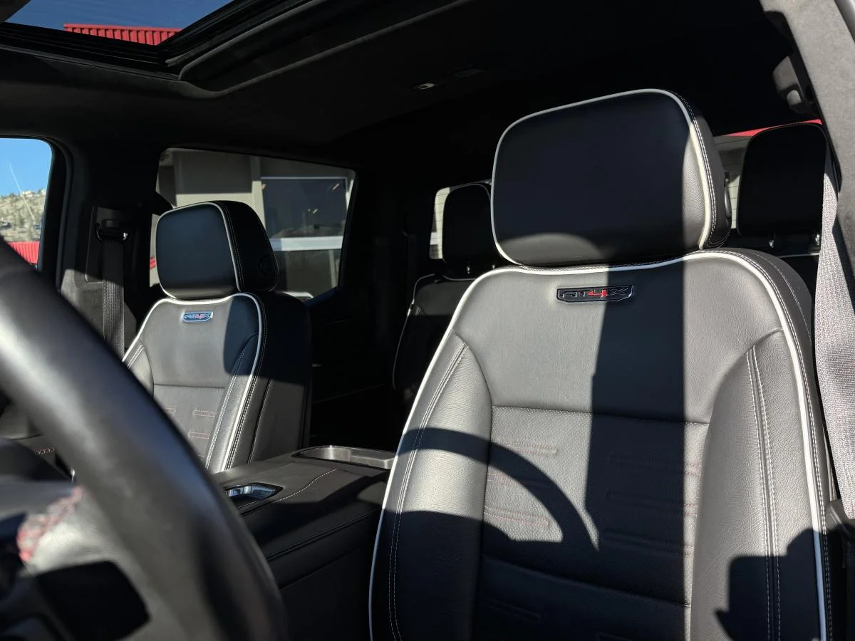 Used 2022 Grey GMC At4x image 15
