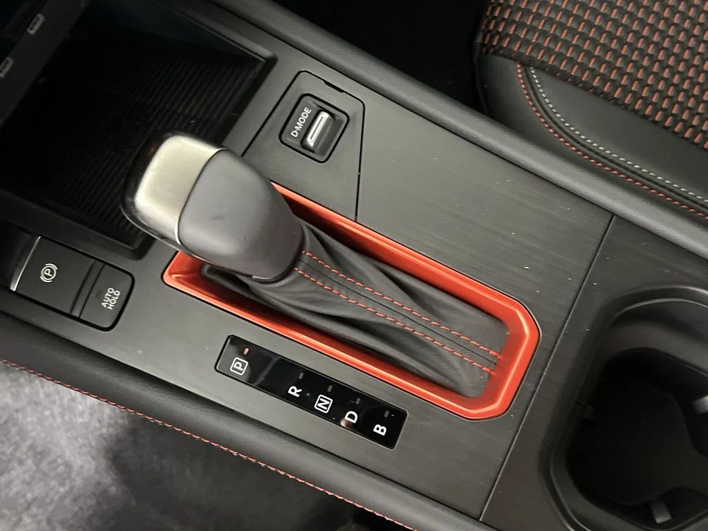 2026 Nissan KICKS SR - Photo 21