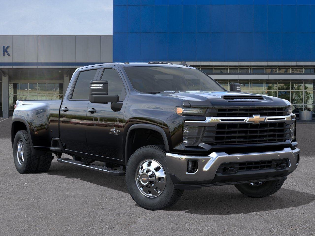 New 2026 Black Chevrolet LT DRW image 7