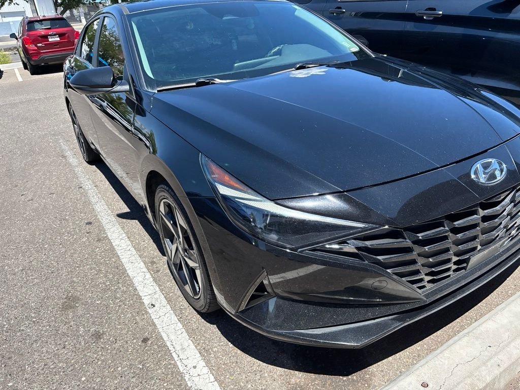 Used 2023 Black Hyundai Limited image 6