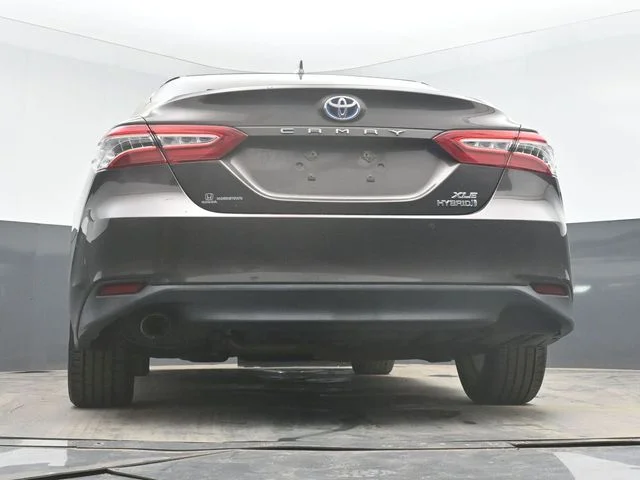 Used 2018 Brown Toyota XLE image 46