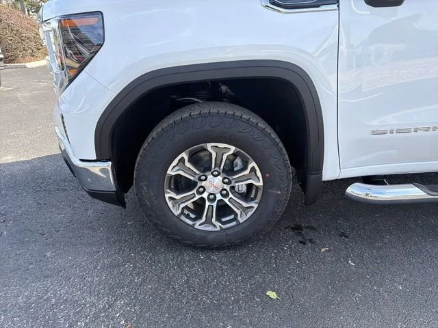 New 2026 Summit White GMC SLE image 35