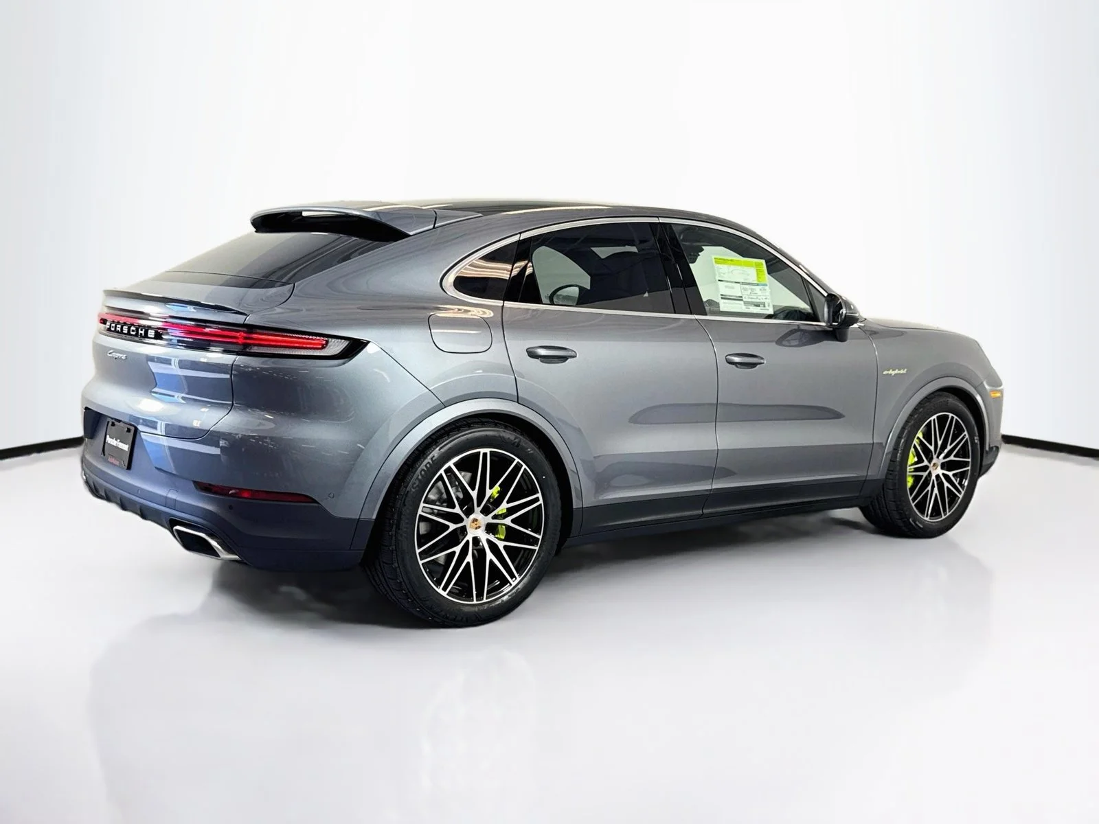 New 2026 Vanadium Grey Metallic Porsche E-Hybrid image 9