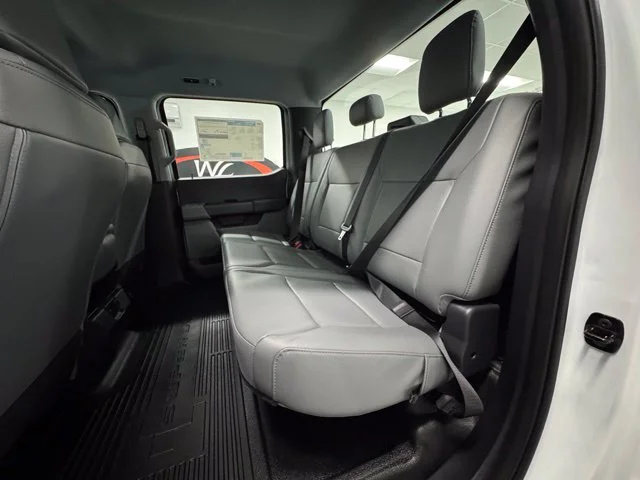 New 2026 Oxford White Ford F-250® XL image 29
