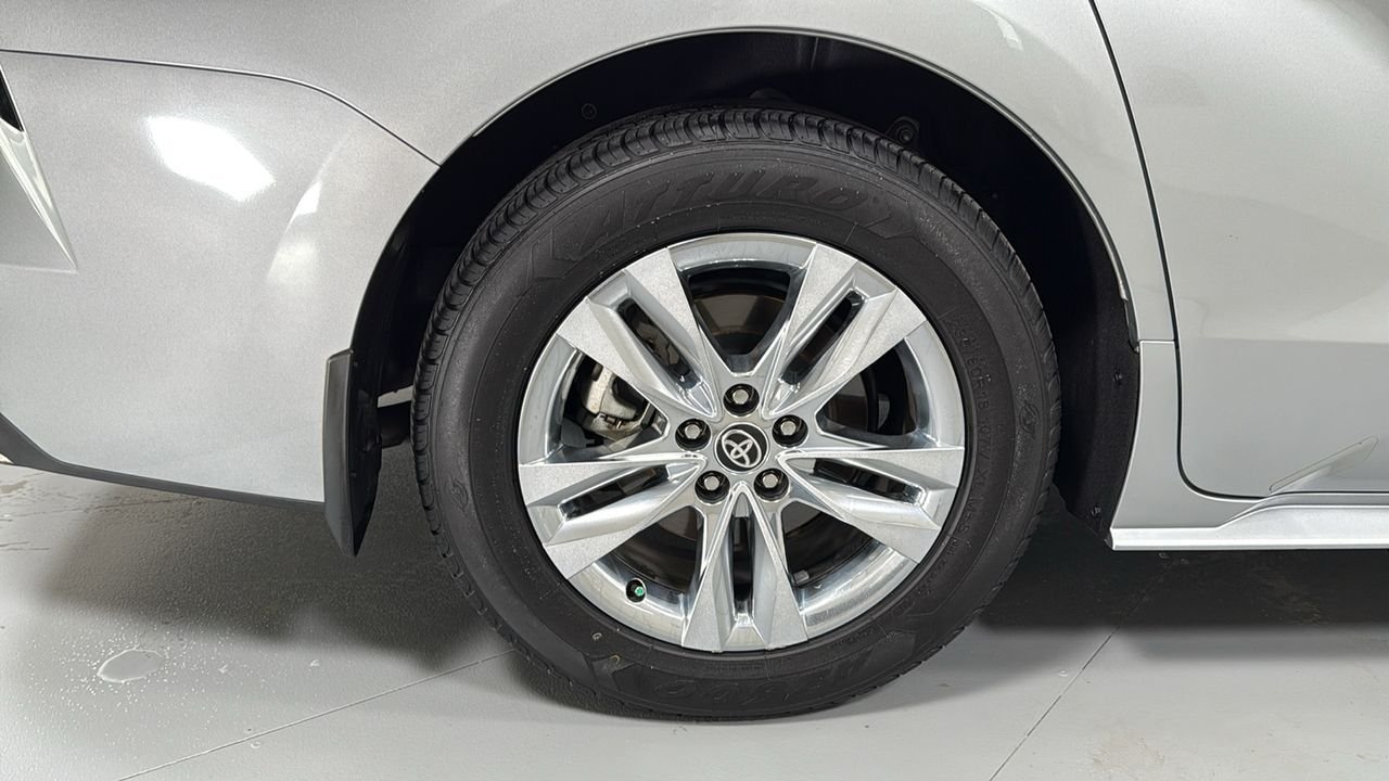 Used 2025 Silver Toyota XLE image 23