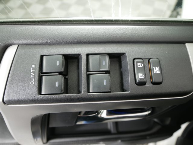 Used 2014 Blizzard Pearl Toyota Limited image 26