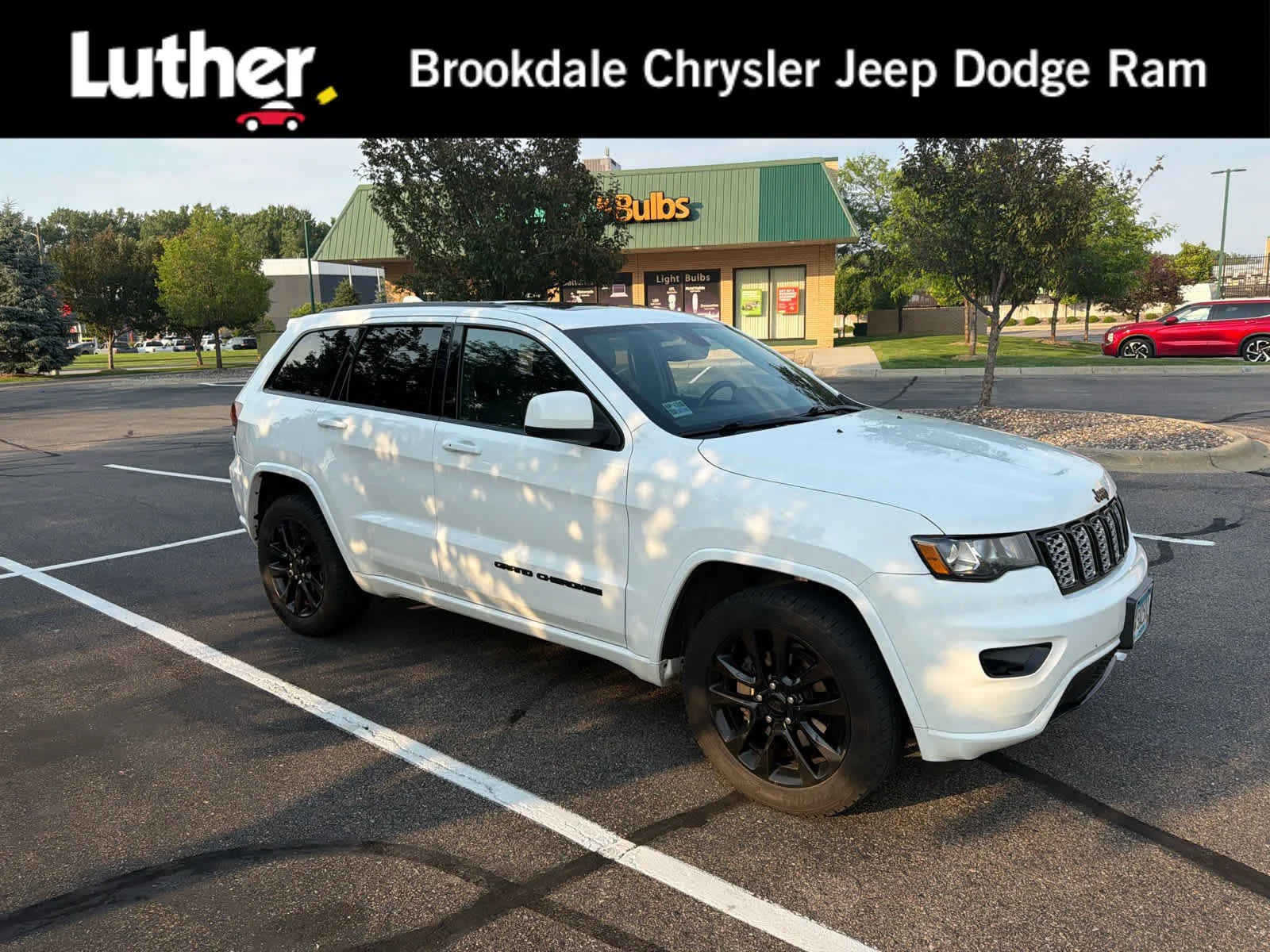 2020 Jeep Grand Cherokee Altitude 4WD's photo