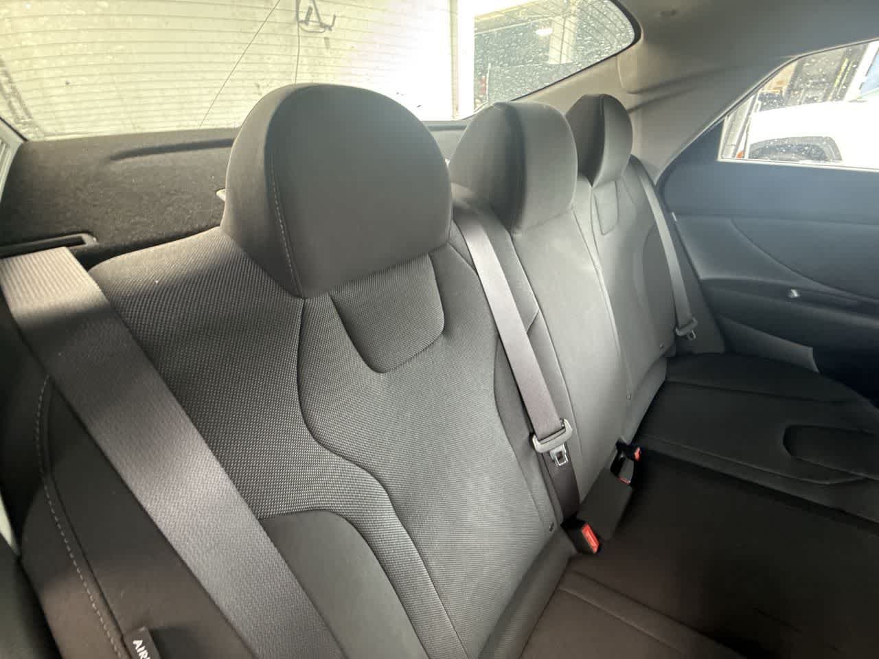 2025 Hyundai Elantra SE - Photo 26