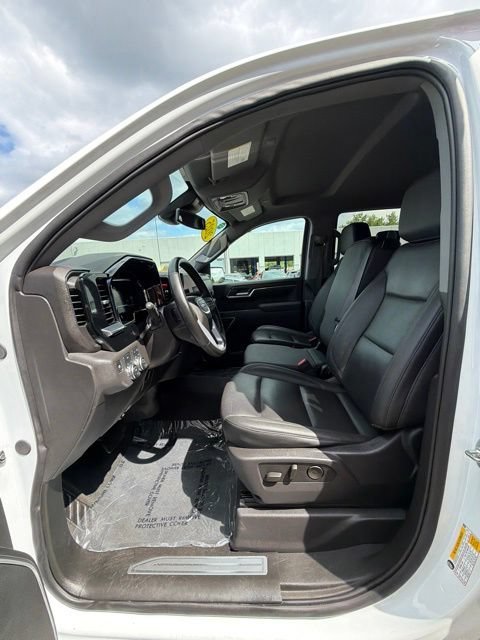 Certified Used 2025 Summit White GMC SLT image 9