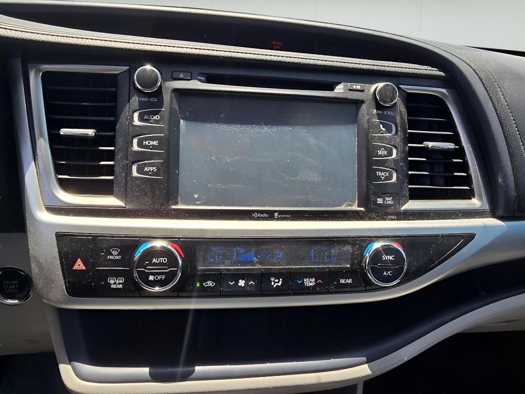 Used 2014 Shoreline Blue Pearl Toyota XLE image 20