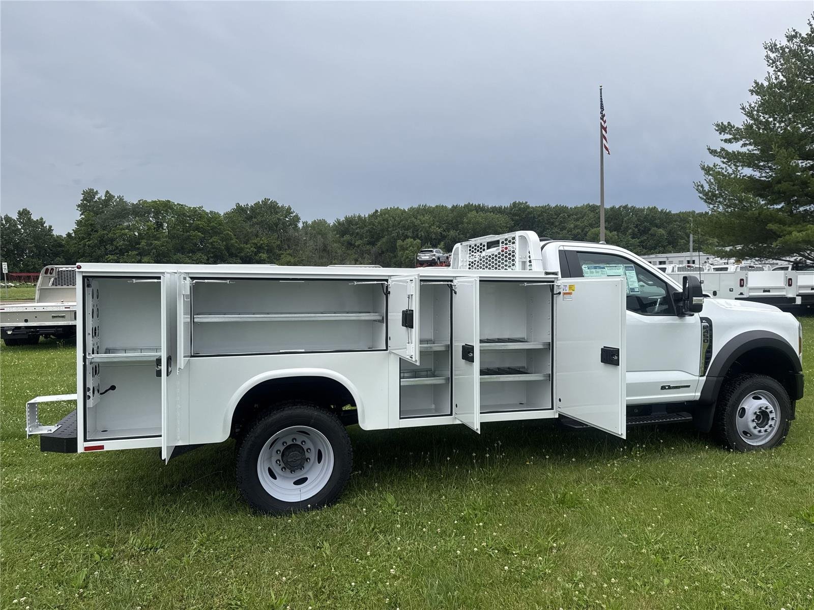 2024 Ford F-450 Super Duty Chassis Cab XL - Photo 21