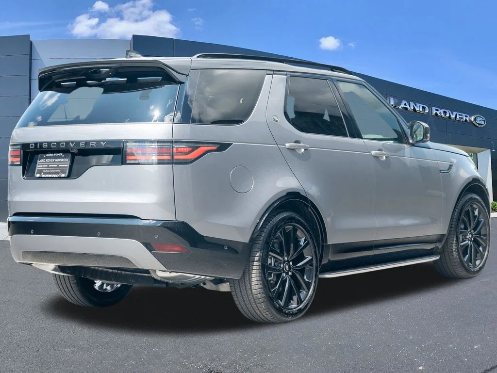 New 2026 Gray Land Rover Dynamic SE image 4