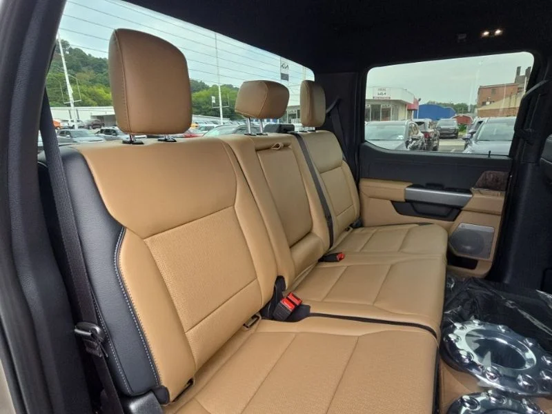 New 2026 Gray Ford Lariat image 21