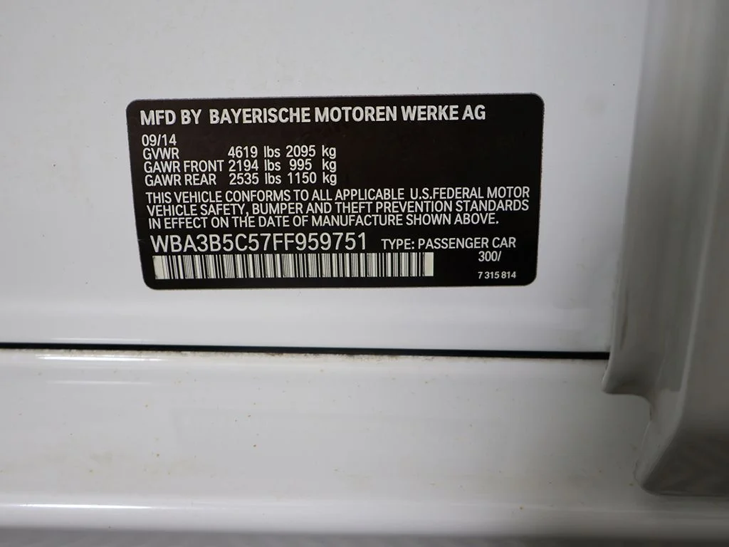 Used 2015 White BMW 328i xDrive image 55
