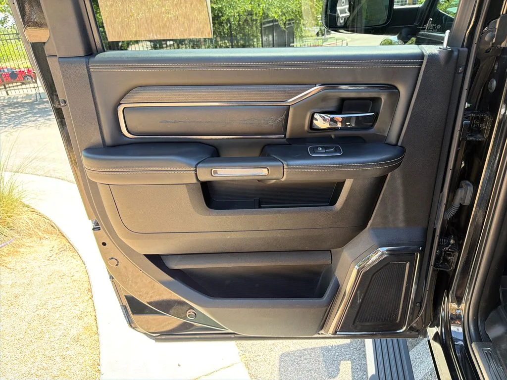 Used 2022 Black Ram Limited image 32