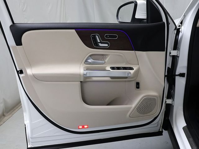 Certified Used 2023 Polar White Mercedes-Benz GLB 250 image 23