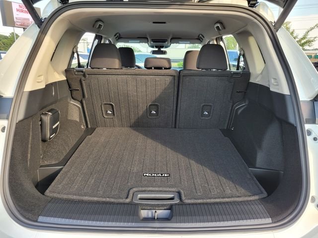 2026 Nissan Rogue SV - Photo 16