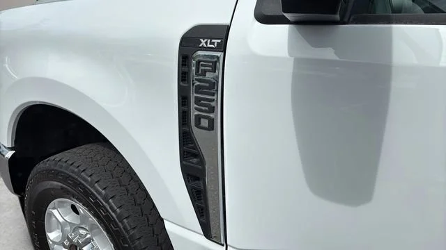 Used 2025  Ford XL image 36
