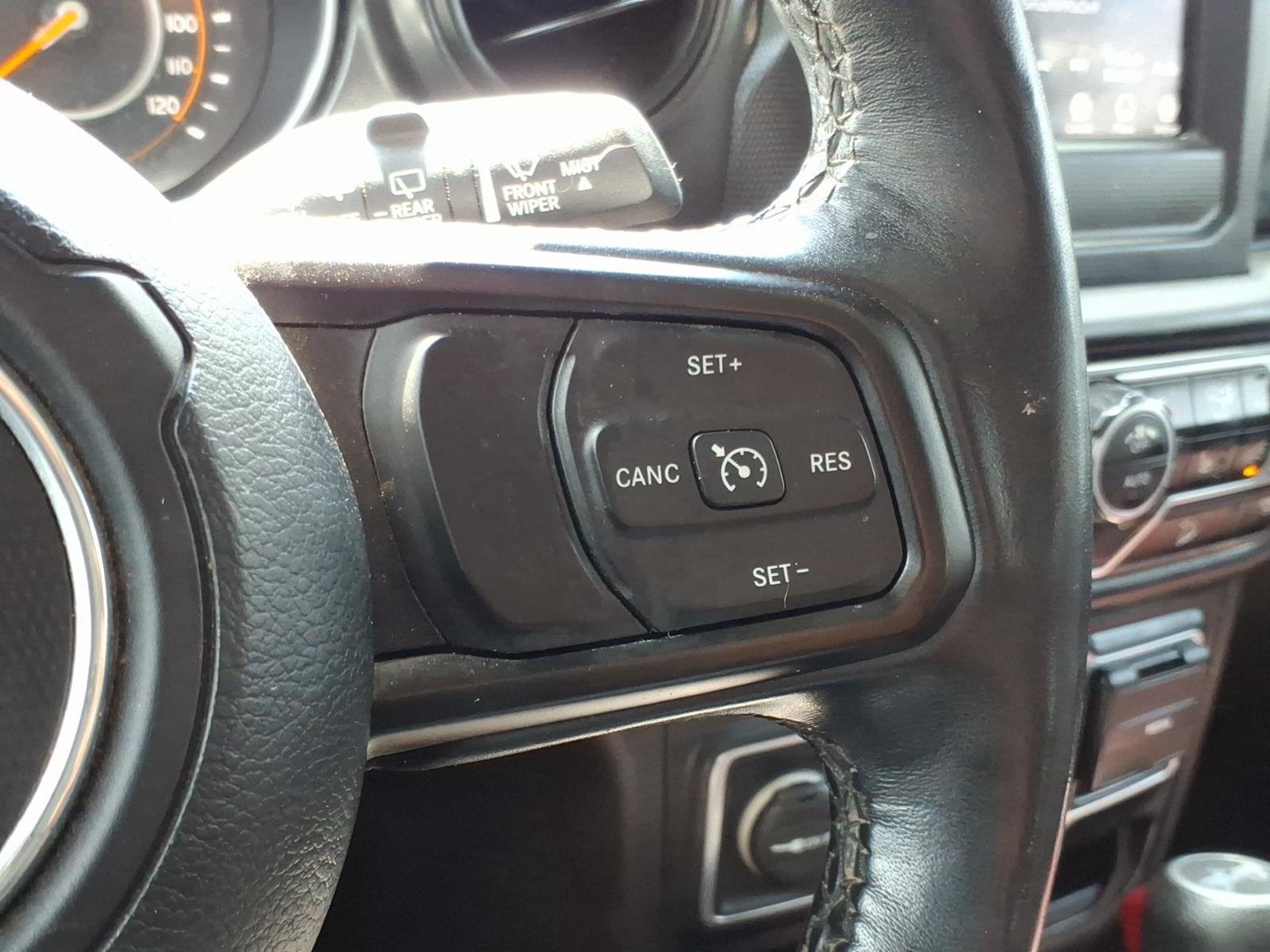 Used 2020 Granite Crystal Metallic Clearcoat Jeep Sport Altitude image 28