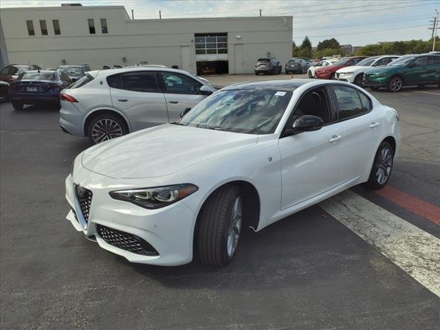 2024 Alfa Romeo Giulia Ti - Photo 7