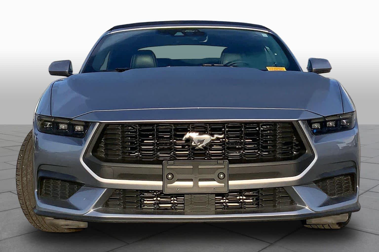 Used 2025 Iconic Silver Metallic Ford EcoBoost Premium image 4