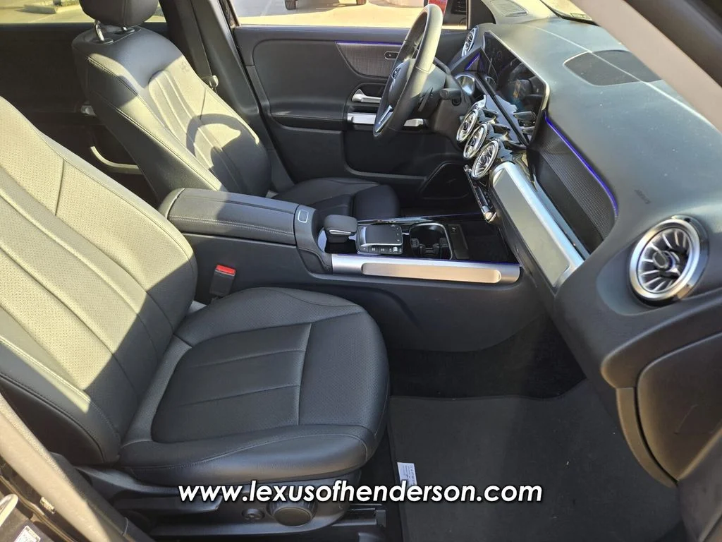 Used 2022 Black Mercedes-Benz GLB 250 image 14