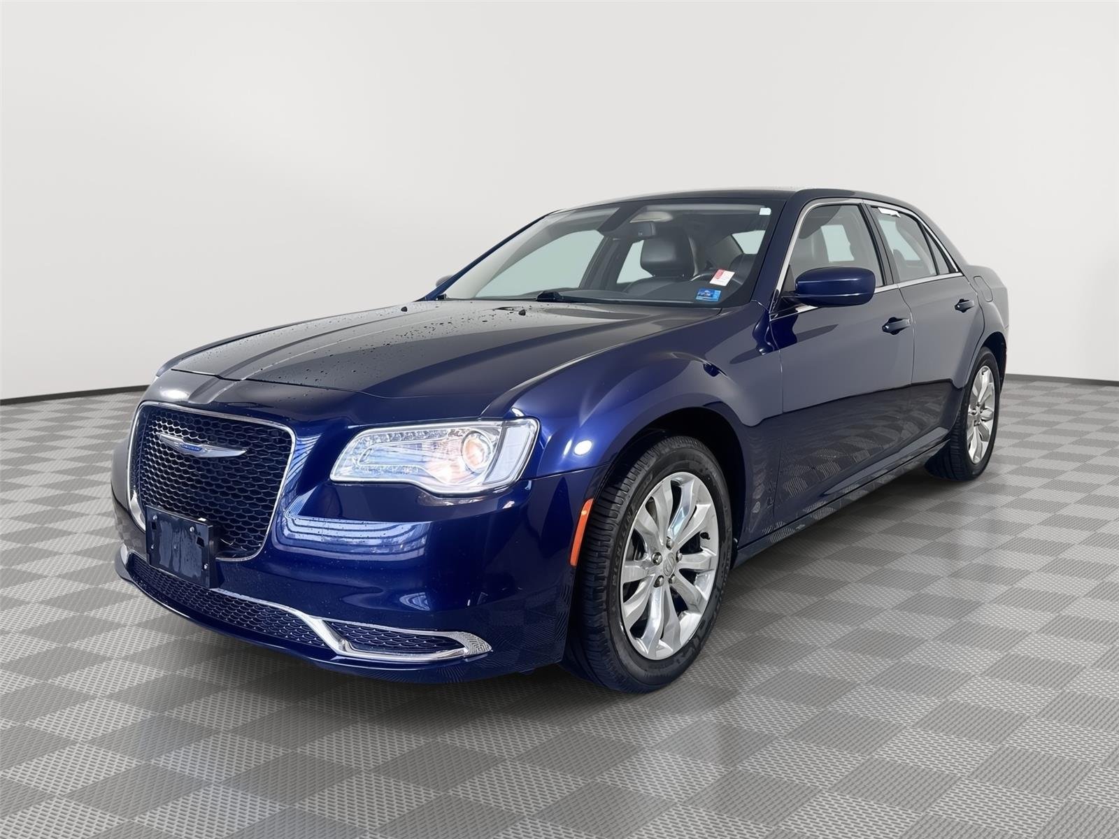Used 2017 Jazz Blue Pearlcoat Chrysler Limited image 3