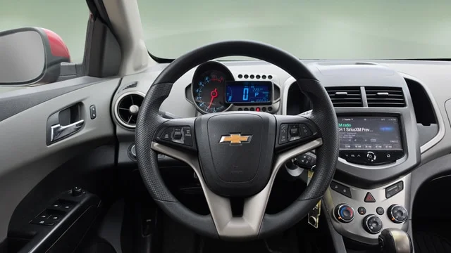 Used 2015 Crystal Red Tintcoat Chevrolet LT image 9
