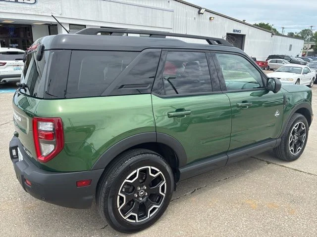 Certified Used 2025 Eruption Green Metallic Ford Outer Banks image 10