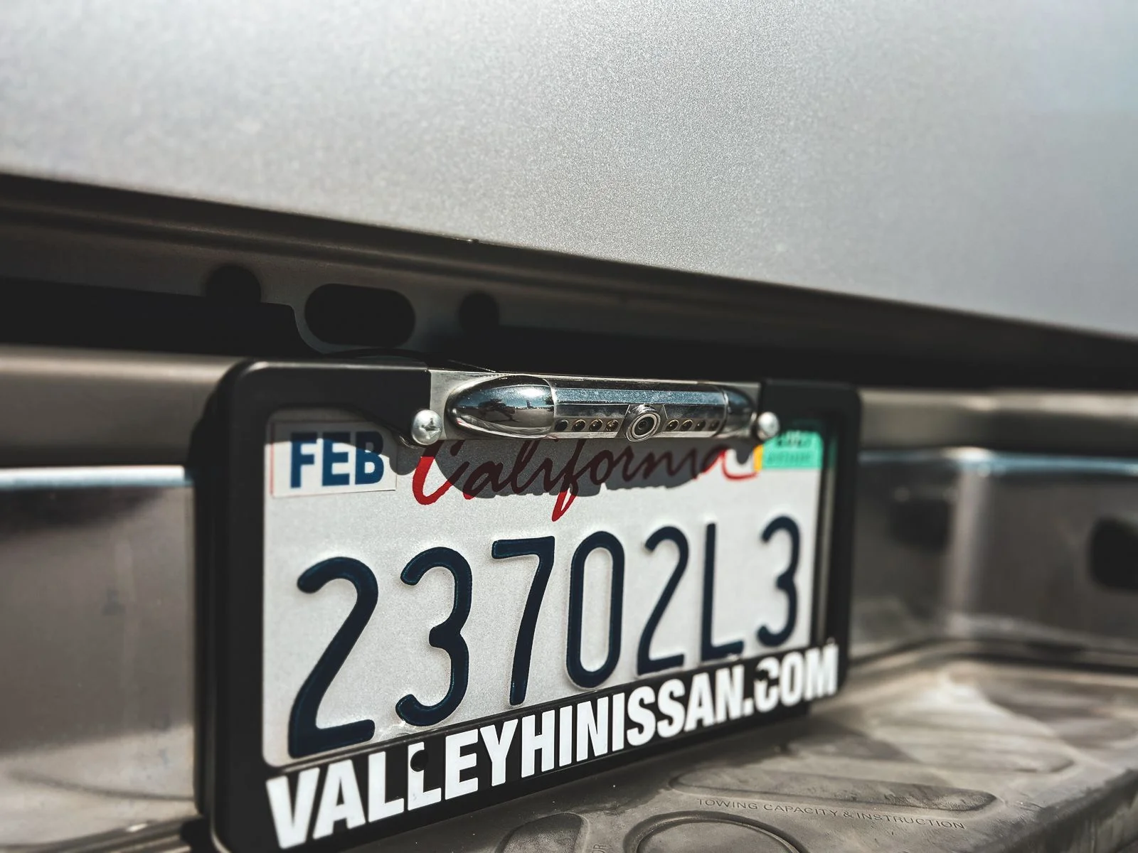 Used 2010 Silver Nissan SE image 9